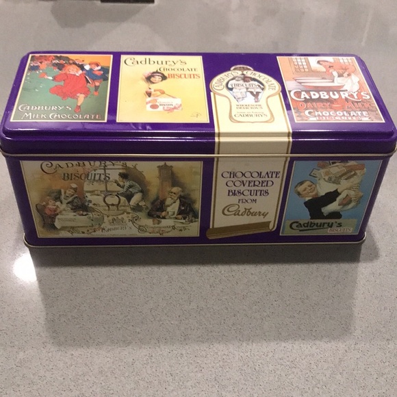 ♦️5 for $15♦️ vintage Cadbury candy tin - Picture 2 of 6